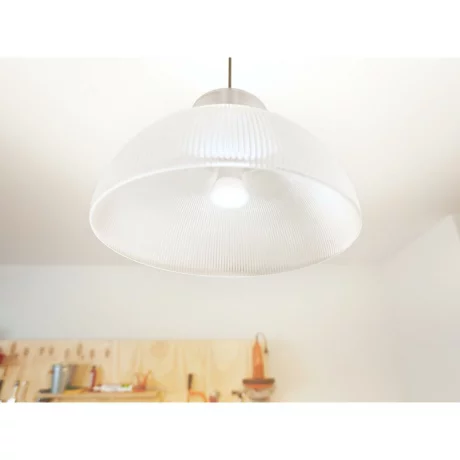 BEC smart LED Philips, soclu E27, putere 15.5W, forma clasic, lumina alb calda, alimentare 220 - 240 V, &quot;000008718699747992&quot; (timbru verde 0.45 lei)