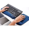 Mousepad și suport pentru încheietura PlushTouch Fellowes