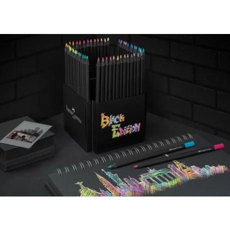 Creioane colorate triunghiulare black edition Faber-Castell 50 culori/set